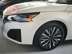 نيسان ألتيما